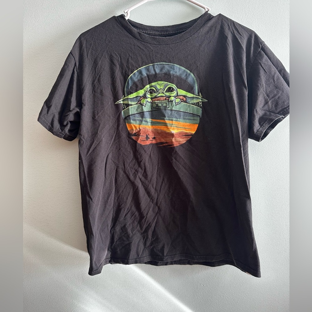 Baby yoda shirt